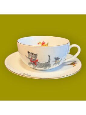 Seltmann Weiden Bavaria Vintage Kitsch Animals Children's Teacup & Saucer
